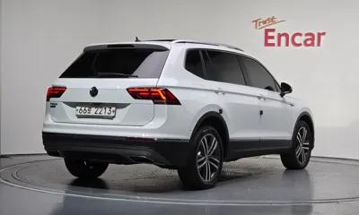 Volkswagen Tiguan 2018, 121821 км, за 19400000 KRW
