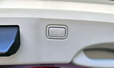 Kia Canival 2018, 185023 км, за 9600000 KRW - фото 20