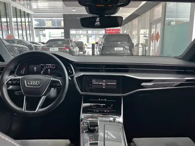 Audi A6L 2024, 36000 км, за 239800 CNY - фото 8