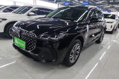 Lincoln Corsair · 2023 год