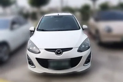 Mazda Mazda 2 2012, 69400 км, за 26082.6 CNY