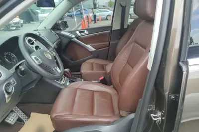 Volkswagen Tiguan 2015, 99900 км, за 51187.44 CNY - фото 28