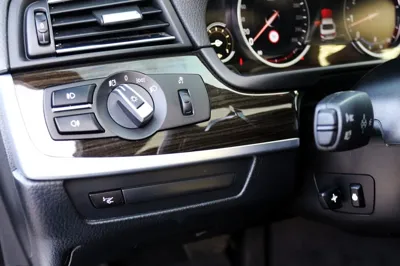 BMW 5-Series 2014, 81800 км, за 11990000 KRW - фото 13