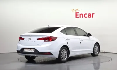 Hyundai Avante 2020, 64766 км, за 13000000 KRW
