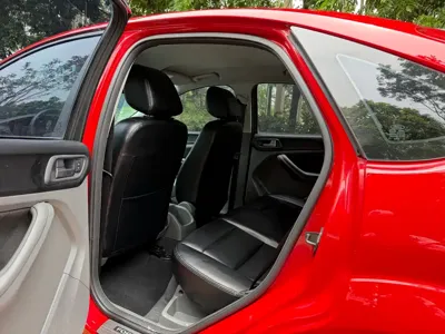Ford Focus 2014, 100000 км, за 9900 CNY - фото 7