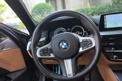 BMW 5 Series 2018, 28500 км, за 127688.98 CNY - фото 10