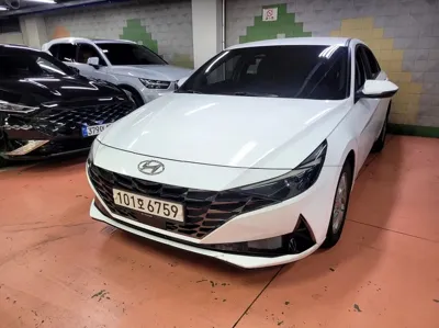 Hyundai Avante · 2022 год