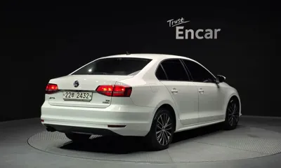 Volkswagen Jetta 2015, 87322 км, за 12340000 KRW