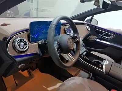Mercedes-Benz EQE 2025, 100 км, за 229800 CNY - фото 12
