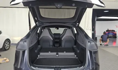Tesla Model Y 2026, 603 км, за 73900000 KRW - фото 20