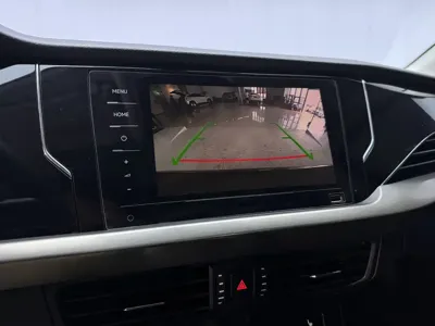 Volkswagen Passat 2021, 86000 км, за 90800 CNY
