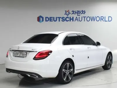 Mercedes-Benz C-Class 2019, 65826 км, за 23490000 KRW