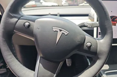 Tesla Model Y 2021, 85500 км, за 151920.74 CNY - фото 11