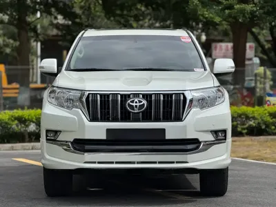 Toyota Prado (Import) 2023, 22000 км, за 528000 CNY
