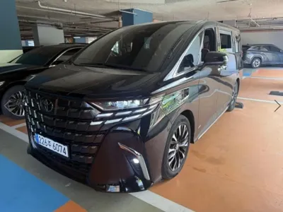 Toyota Alphard 2024, 39017 км, за 88500000 KRW