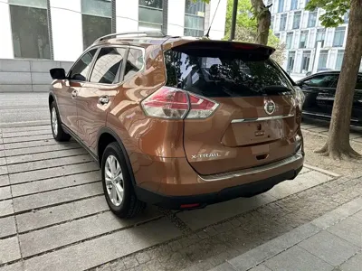 Nissan X-Trail 2015, 49000 км, за 47000 CNY