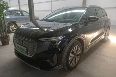 Audi Q5 e-tron · 2023 год