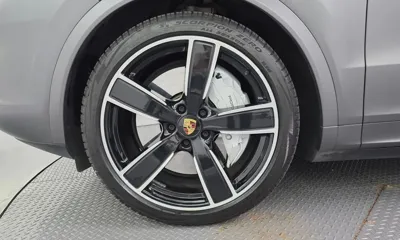 Porsche Cayenne 2020, 69011 км, за 96400000 KRW - фото 5