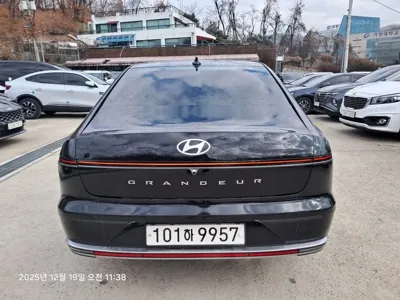 Hyundai Grandeur 2023, 51000 км, за 99990000 KRW