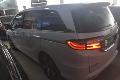 Honda Odyssey 2017, 48300 км, за 123512.3 CNY