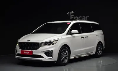 Kia Canival · 2020 год