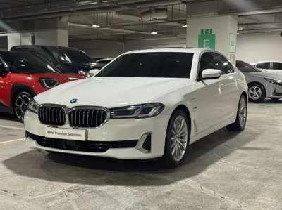 BMW 5-Series · 2023 год