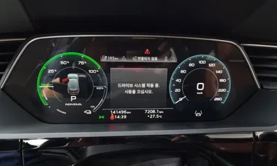 Audi e-tron 2021, 141496 км, за 38790000 KRW - фото 8