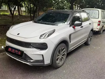 Lynk & Co 01 · 2022 год