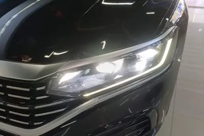 Volkswagen Passat 2023, 45800 км, за 118645.2 CNY - фото 8