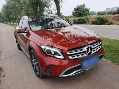 Mercedes-Benz GLA 2017, 115300 км, за 52300 CNY