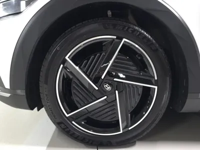 Hyundai Ioniq5 2026, 12600 км, за 38810000 KRW - фото 7