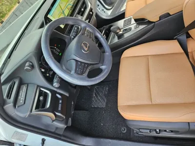 Lexus UX 2025, 14019 км, за 48820000 KRW - фото 6