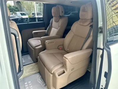 Li Auto Li MEGA 2025, 23500 км, за 473800 CNY - фото 11