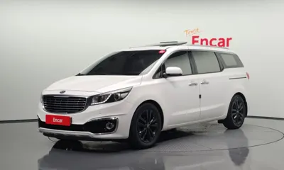Kia Canival · 2015 год