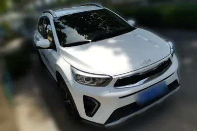 Kia kx1 Stonic 2021, 29400 км, за 76511.14 CNY
