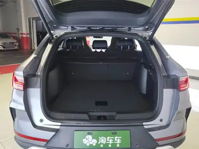 BYD PLUS New Energy 2022, 54000 км, за 73500 CNY