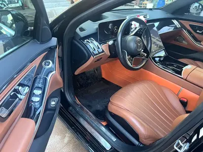 Mercedes-Benz S-Class 2022, 50000 км, за 550000 CNY