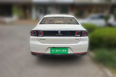 Peugeot 308 2016, 53400 км, за 41984.26 CNY