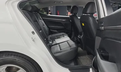 Hyundai Avante 2016, 88671 км, за 9300000 KRW - фото 12