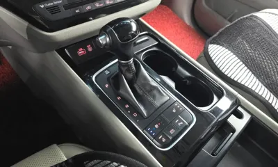 Kia Canival 2015, 205967 км, за 7500000 KRW - фото 9