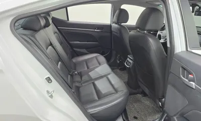 Hyundai Avante 2016, 141584 км, за 6500000 KRW - фото 11