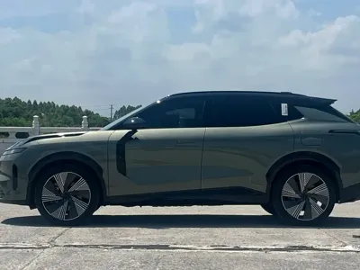 Lynk & Co 08 EM-P 2024, 22000 км, за 139800 CNY