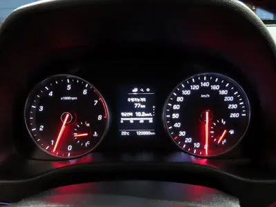 Hyundai Avante 2017, 120888 км, за 6300000 KRW - фото 9
