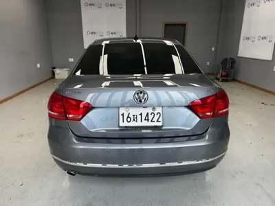 Volkswagen Passat 2015, 173880 км, за 4500000 KRW