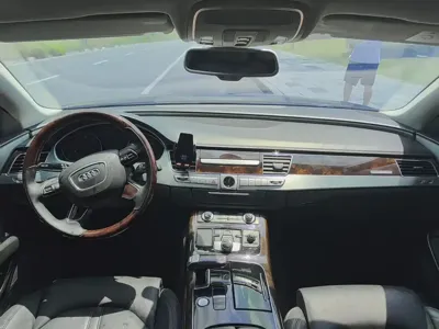 Audi A8 2017, 200000 км, за 138000 CNY - фото 9