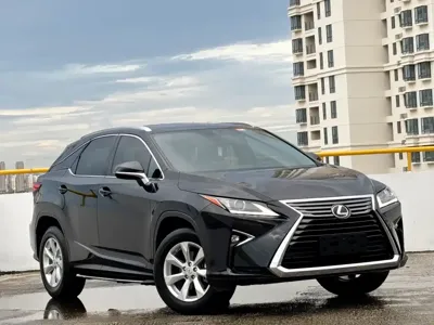 Lexus RX 2017, 63000 км, за 136800 CNY