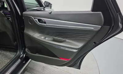 Hyundai Grandeur 2020, 83075 км, за 15336.84 USD - фото 25