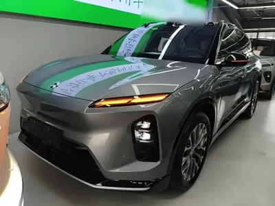 Nio ES6 · 2025 год