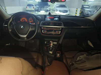 BMW 3 Series 2019, 55800 км, за 99939.65 CNY - фото 6