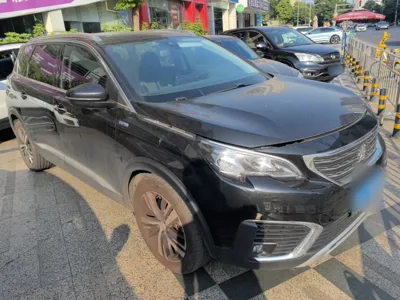 Peugeot 5008 2017, 88100 км, за 61545.67 CNY